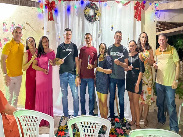 FORMATURA DA EJA MARCA NOITE ESPECIAL NA COMUNIDADE DE BOA ESPERANÇA